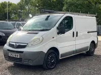 Used Vauxhall Vivaro 90 HP (66 kW) 2012 White MPV