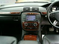 Used Mercedes R320 SE 2006 MPV