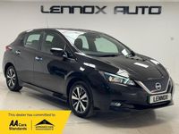 Begagnad Nissan Leaf Acenta 110 kW (150 HK) 2021 Svart Halvkombi