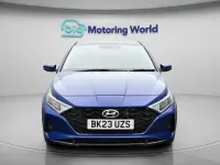 Używany Hyundai i20 Premium 100 KM (73 kW) 2023 Niebieski Hatchback