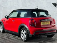 Usado Mini Cooper Classic 134 HP (98 kW) 2023 Vermelho Citadino
