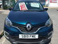 Used Renault Captur Iconic 90 HP (66 kW) 2019 Blue SUV