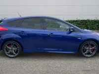 Used Ford Focus ST-Line X 182 HP (133 kW) 2017 Blue Hatchback
