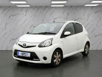 Used Toyota Aygo Style 68 HP (50 kW) 2014 White Hatchback