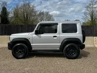 Begagnad Suzuki Jimny 2024 Silver SUV