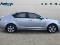 Usado Skoda Octavia SE Technology 115 HP (84 kW) 2020 Prateado Citadino