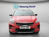 Usado Kia XCeed 158 HP (116 kW) 2022 Vermelho SUV