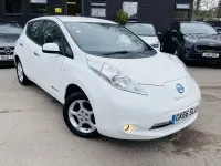 Used Nissan Leaf Acenta 80 kW (109 HP) 2016 White Hatchback