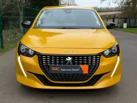 Used Peugeot 208 Active+ 75 HP (55 kW) 2023 Yellow Hatchback