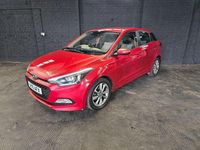 Used Hyundai i20 SE 84 HP (61 kW) 2015 Red Hatchback