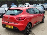 Used Renault Clio Dynamique 74 HP (54 kW) 2015 Red Hatchback