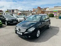 Begagnad Mercedes B180 SE 109 HK (80 kW) 2014 Svart Minibuss
