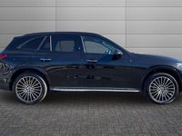 Second-hand Mercedes GLC300e AMG line 313 CP (230 kW) 2025 Negru Break