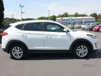 Used Hyundai Tucson SE 115 HP (84 kW) 2019 White SUV