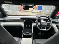 Usado Ford Explorer Premium 250 kW (340 HP) 2025 Preto SUV