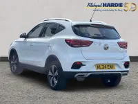 Używany MG ZS Excite 105 KM (77 kW) 2024 Biały SUV
