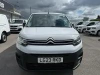 Used Citroën Berlingo 130 HP (95 kW) 2023 Icy white MPV
