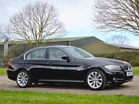 Used BMW 318 Exclusive 2011 Black Sedan