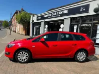 Second-hand Vauxhall Astra 115 CP (84 kW) 2013 Roșu Break