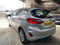 Used Ford Fiesta Zetec 85 HP (62 kW) 2018 Silver Hatchback