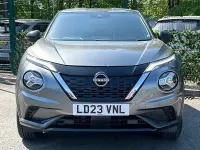 Begagnad Nissan Juke N-Connecta 143 HK (105 kW) 2023 Grå SUV