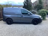 Begagnad VW Caddy S 75 HK (55 kW) 2021 Grå Minibuss