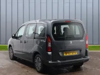 Used Peugeot Partner Tepee Allure 98 HP (72 kW) 2018 Grey MPV