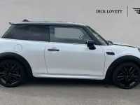 Used Mini Cooper Hatch 134 HP (98 kW) 2023 White Hatchback