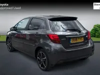 Used Toyota Yaris Design 101 HP (74 kW) 2016 Grey Hatchback