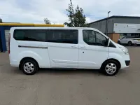 Used Ford Tourneo Custom Titanium 130 HP (95 kW) 2017 White Van