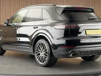 Used Porsche Cayenne 462 HP (339 kW) 2022 Black SUV