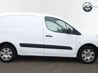 Used Peugeot Partner 98 HP (72 kW) 2018 White