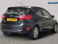 Używany Ford Fiesta Zetec 2018 Czarny Hatchback