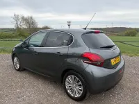 Begagnad Peugeot 208 Allure 2017 Grå Halvkombi