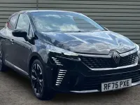 Used Renault Clio Techno 143 HP (105 kW) 2025 Black Hatchback