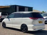 Begagnad Toyota Estima 2018 Vit Minibuss
