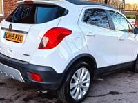 Used Vauxhall Mokka 140 HP (102 kW) 2015 White SUV
