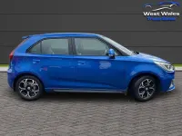 Usado MG MG3 Excite 106 HP (77 kW) 2021 Azul Citadino