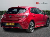 Used Toyota Corolla 122 HP (89 kW) 2019 Red Hatchback