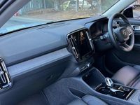 Usado Volvo XC40 Ultra 197 HP (144 kW) 2024 Azul SUV