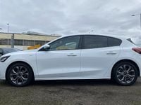 Used Ford Focus ST-Line 125 HP (91 kW) 2023 White Hatchback