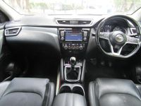 Used Nissan Qashqai Tekna 130 HP (95 kW) 2018 Silver SUV