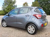 Used Hyundai i10 SE 66 HP (48 kW) 2018 Grey Hatchback