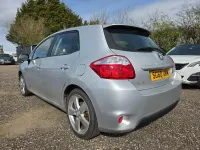 Used Toyota Auris Hybrid 2010 Silver Hatchback