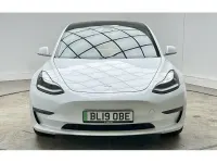 Used Tesla Model 3 Standard Range 239 kW (325 HP) 2019 White Sedan