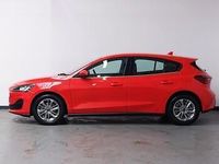 Begagnad Ford Focus Titanium 155 HK (114 kW) 2023 Röd Halvkombi