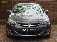 Begagnad Vauxhall Astra SRi 100 HK (73 kW) 2014 Grå Halvkombi