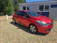 Used Renault Clio Dynamique 75 HP (55 kW) 2016 Red Hatchback
