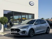Used Ford Focus ST-Line 125 HP (91 kW) 2023 Silver Hatchback