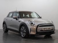 Usado Mini Cooper Exclusive 134 CV (98 kW) 2022 Plateado Utilitario